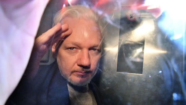 16x9-julian-assange
