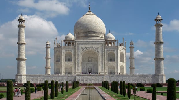 Taj_Mahal,_Agra,_India_edit3
