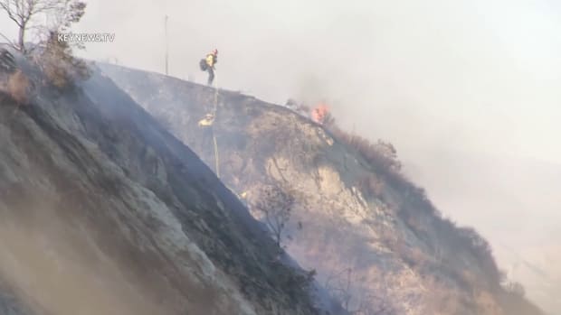 One-Acre Princessa Fire Burns in Santa Clarita