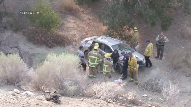 2 Injured After Vehicle Plunged Down Embankment
