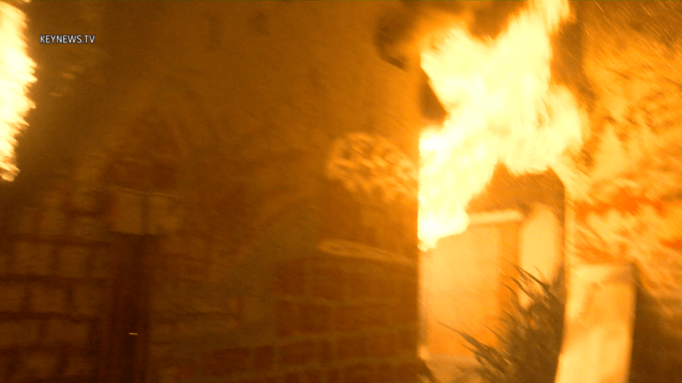 Bungalows Damaged in Hollywood Structure Fire