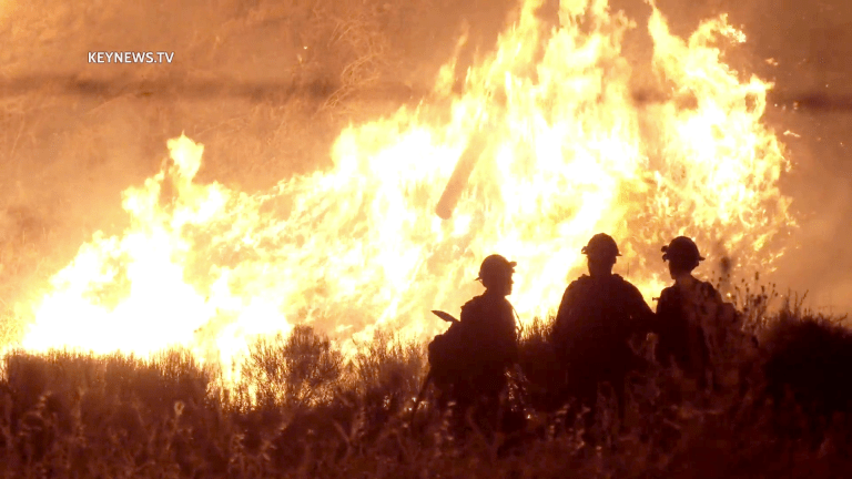 Overnight 1700 Acre Shell Fire Burns in Kern County