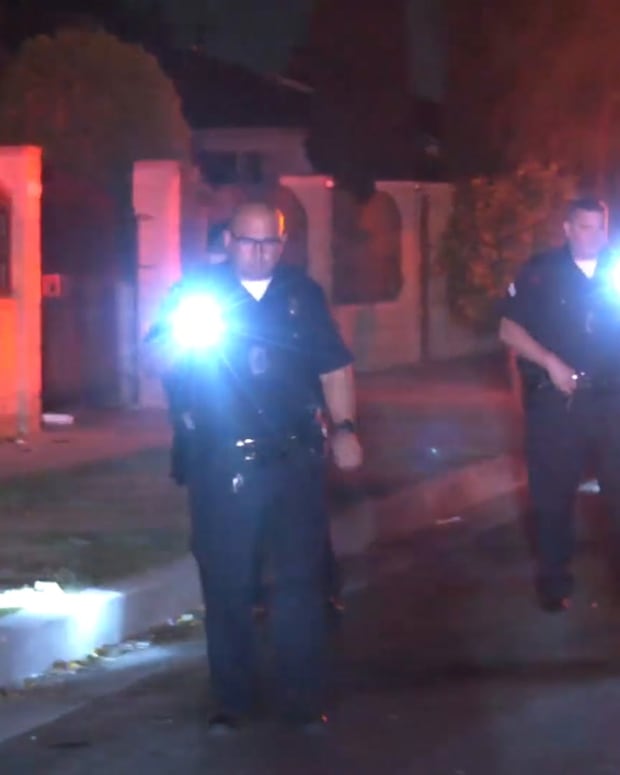 Man Shot in Leg in North Hollywood