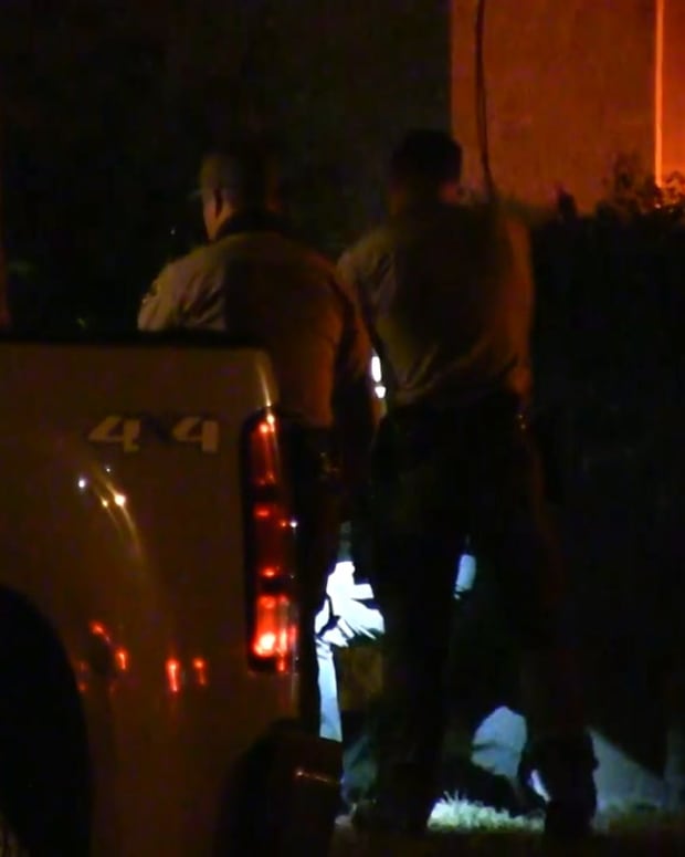 Sheriff's Department Newhall Vehicle Pursuit Ends with Driver in Custody