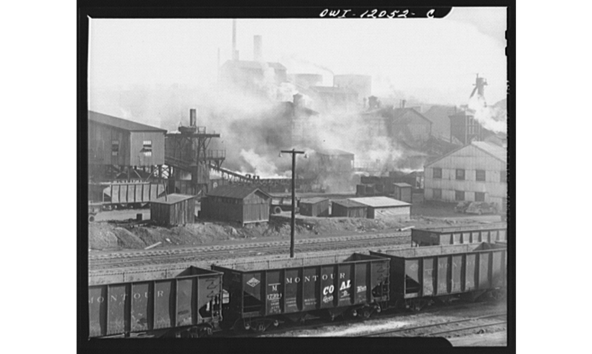Champion #1 coal cleaning plant, Pittsburgh 1942 (Library of Congress)