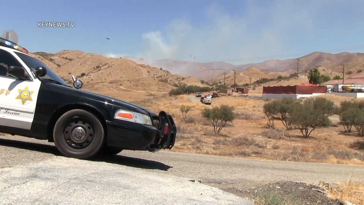 Vasquez Canyon Road Brush Fire Near Canyon Country - Key News Network ...